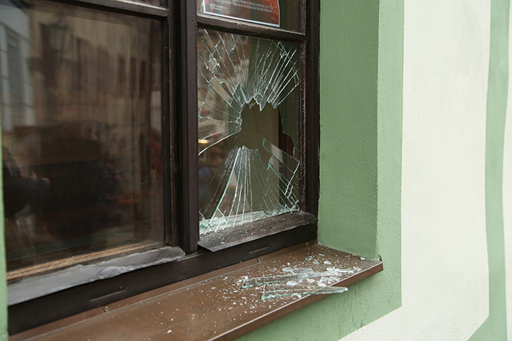A2B Glass are able to board up broken windows while they are being repaired in Wantage.
